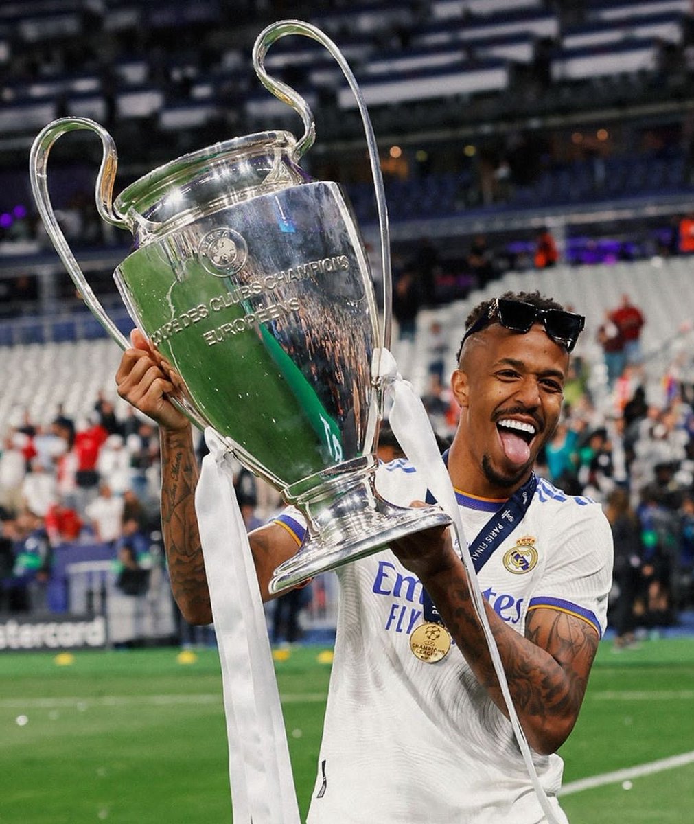 MadridXtra's tweet photo. Happy birthday to Nacho who turns 33 and Militao who turns 25! 🎂 https://t.co/aDPh42Hosu