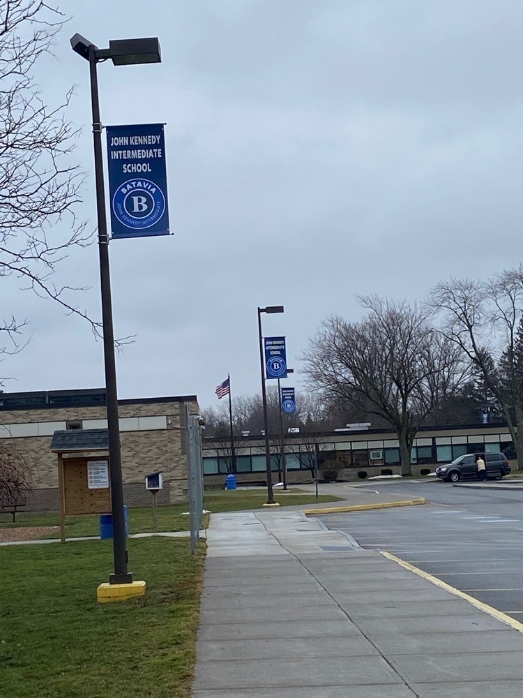 BataviaJK's tweet photo. We added some new banners here at John Kennedy Intermediate School so you can’t miss us! We are so proud of our staff and students each and every day! #JKWay https://t.co/61Zh7mO1Rw