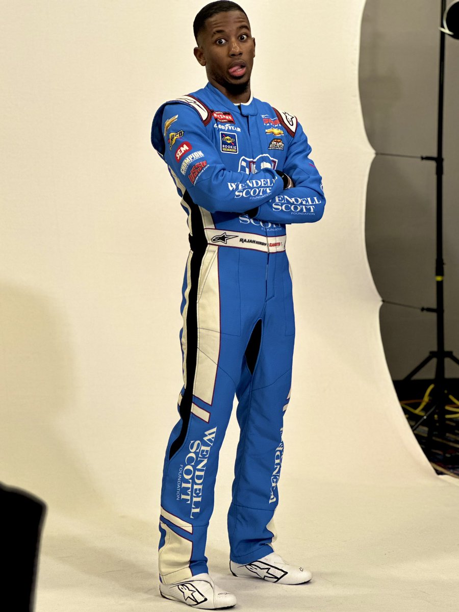 WendellScott_34's tweet image. Ready, Set, Race! 🏁 @rajahcaruth_ is lookin' sharp, having fun, and feelin' fast in his new slick threads! Let the fun begin at @NASCAR Production Day!

#rajahcaruth #rajahcaruthstyle #DrivenToWin #wendellscottfoundation