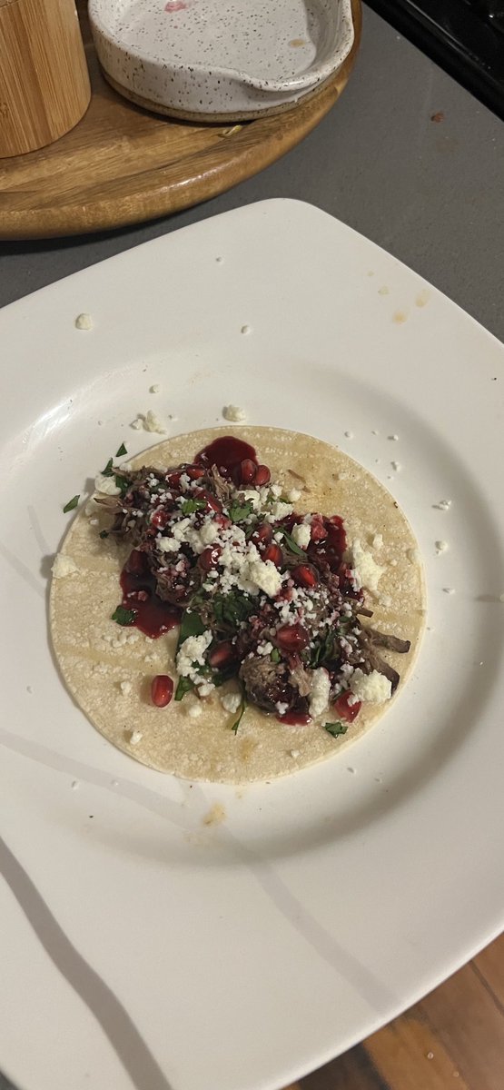 rkbowers's tweet photo. @frankiecooks Struggle Meals Holiday Tacos https://t.co/YcaoN6HHrZ