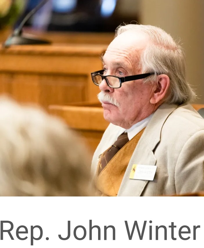 PhaedraXTeddy's tweet photo. https://t.co/eEvTgeQrD1
Ironically, ancient State Senator OgdenDriskoll and prehistoric state rep #JohnWinter think #Wyoming should slaughter older horses and #wildhorses for FOOD . https://t.co/Fd7VUONCOK