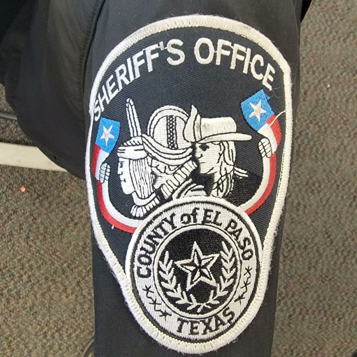 ChiefShughes's tweet photo. Spent the day with nearly 50 officers who are dealing with issues on the U.S. #Border daily. 

Keep up the good fight...💙

We need - and appreciate - you! 🇺🇸 https://t.co/wEqqoaj06g