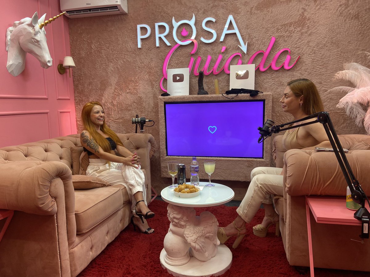 prosa_guiada's tweet photo. Começou a nossa prosa com a Fadinha Maju! Vem assistir 💗🦄

https://t.co/VuE6froYXM https://t.co/qkeFj6Jutu