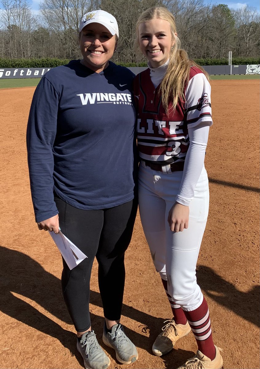 HopeMarshburn24's tweet photo. Had such a great time as always with Coach Stanclift, Coach Sims, Coach Brees, and Coach Mel at @WingateSoftball camp yesterday! I hope to be back soon. @elitenational24 @CoachKama @andyherring3 @MaddalunaDave https://t.co/62eqq3Sgb0