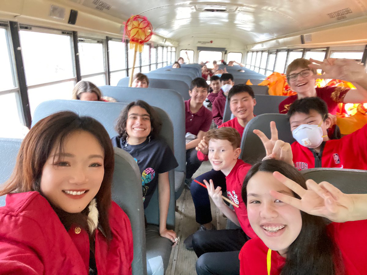 zzhanglfs67's tweet photo. DPM Dragon dance team @Spiritof67LF did first performance! 🧧🧧It is a not easy journey but 7th grade Mandarin students did awesome job! I am so proud of you all! Thank you @SM2567 @mrskcavanaugh @JwanLF67 for supporting us! #weareDPM #LFmoments @LakeForestSD67 https://t.co/leDEtQat0N