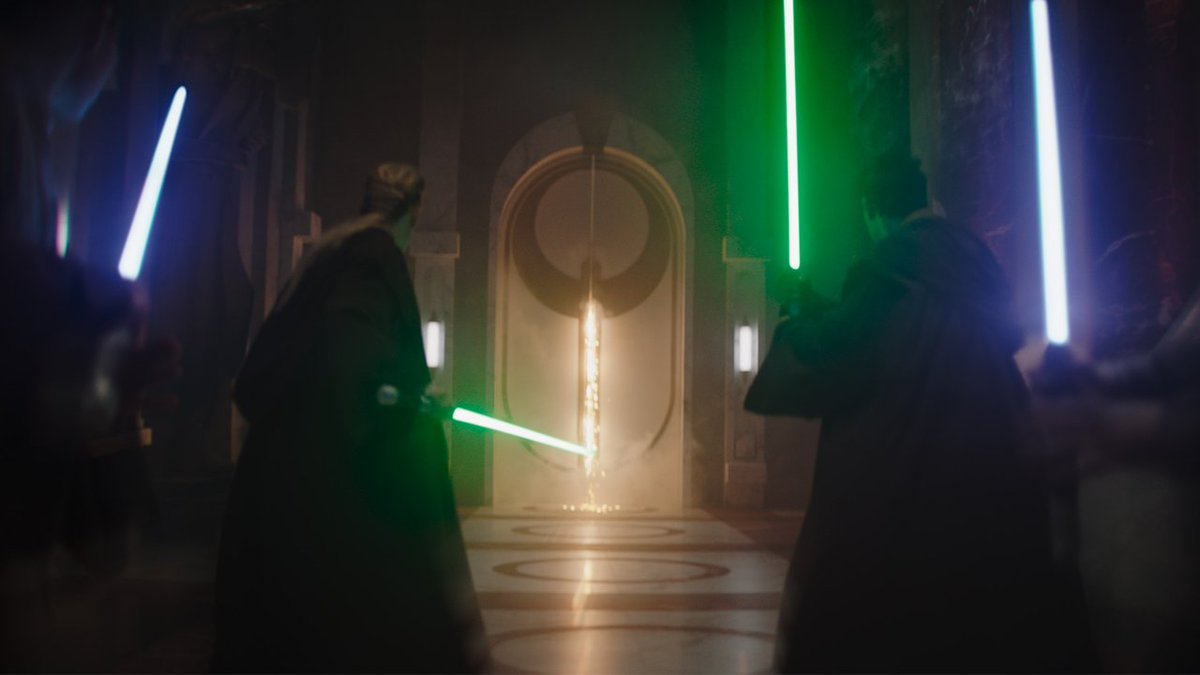 Will we see Grogu's origin story? Who are those mystery Jedi? What were those mini Babu Friks??

We address these and other burning questions from the latest Mandalorian Season 3 trailer: bit.ly/3HaarNo