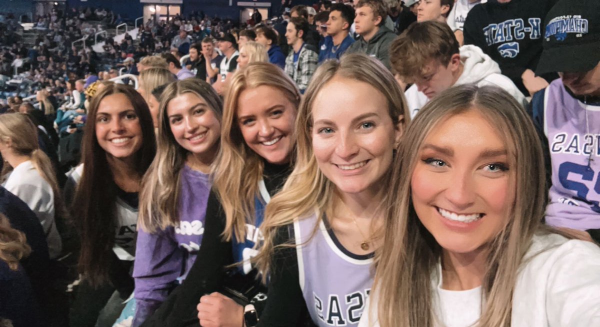 AndersenJackso2's tweet photo. Go Cats🤍💜#EMAW #KSTATEMBB https://t.co/REfEqSF2kK