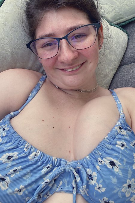 Bout to go for a dip, anyone want some pics of me dripping?? #nsfwtw #nsfwtwtًً https://t.co/32IM3Pi<a href="/tag/nsfwtw"class="tags"><span>#nsfwtw</span></a><a href="/tag/nsfwtwt%D9%8B%D9%8B"class="tags"><span>#nsfwtwtًً</span></a>