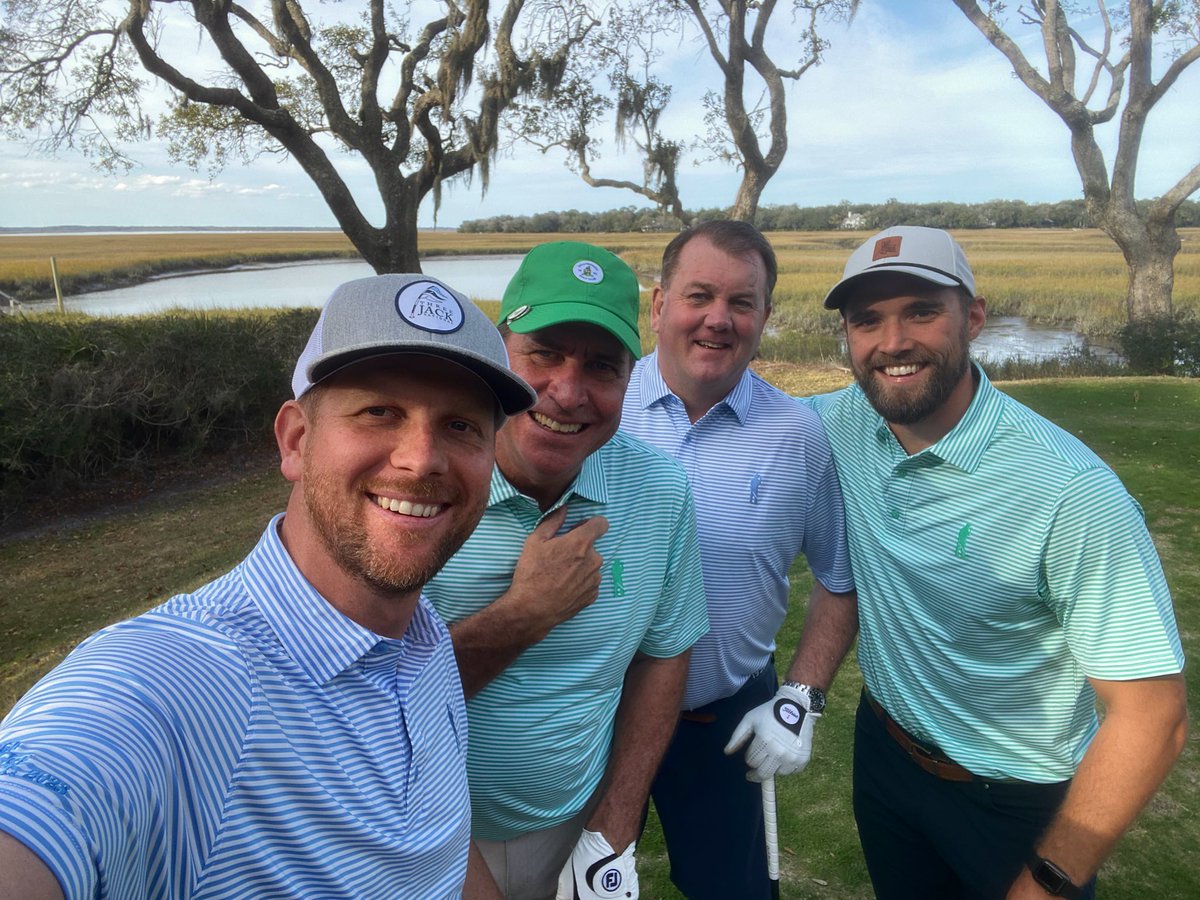 NickJSAdams's tweet image. Team North with a come from behind win! Better luck next time to the south. Good times with friends.