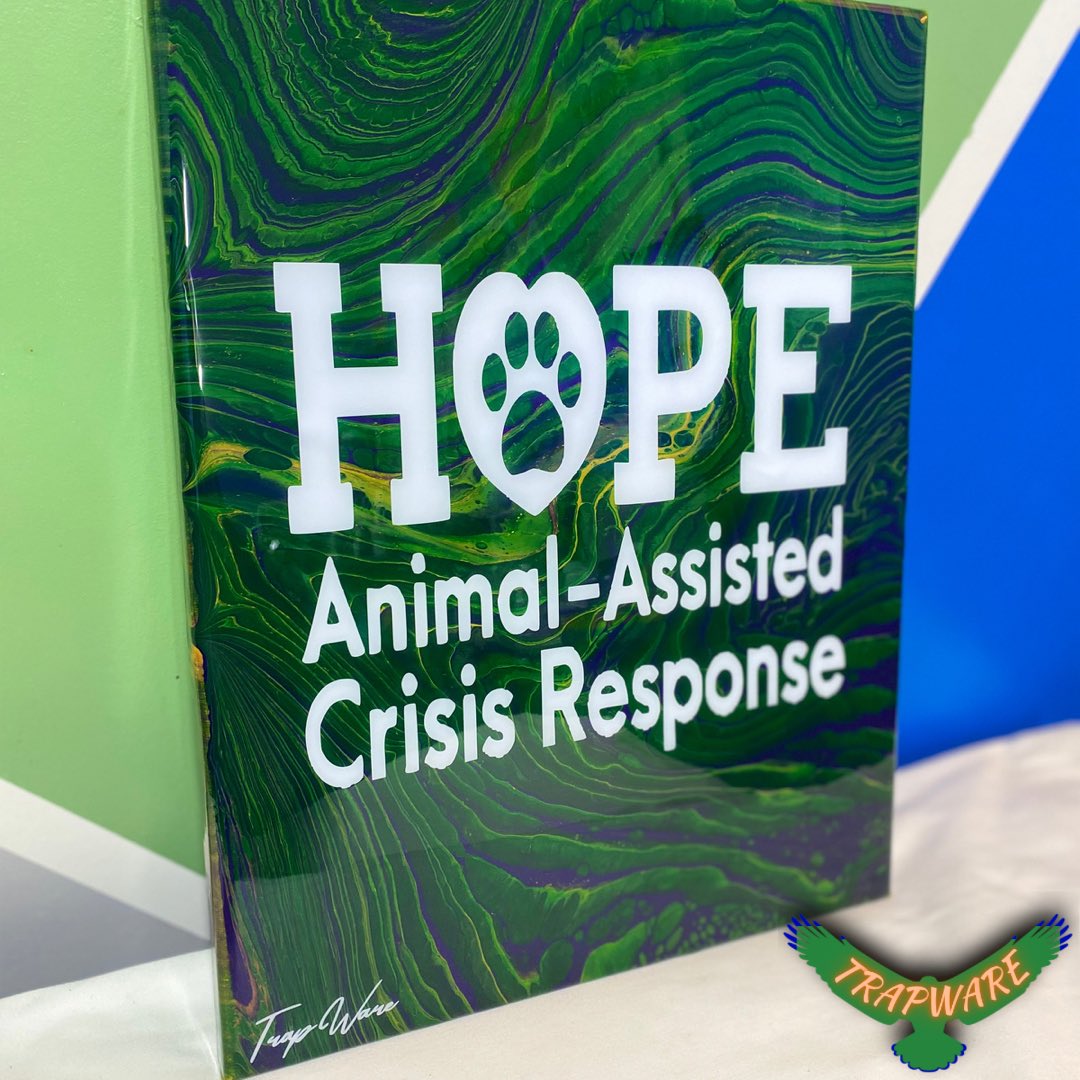 trap_ware's tweet image. 🟪🟨🟩 Hope is being able to see that there is light despite all of the darkness 🟩🟨🟪

Get into these 11in x 14in canvases 🔥 Creating these were so much fun! Check out our previous post(s) to see how we made them! 

Which one is your favorite? 👀

🌎: Trap-ware.com‼️