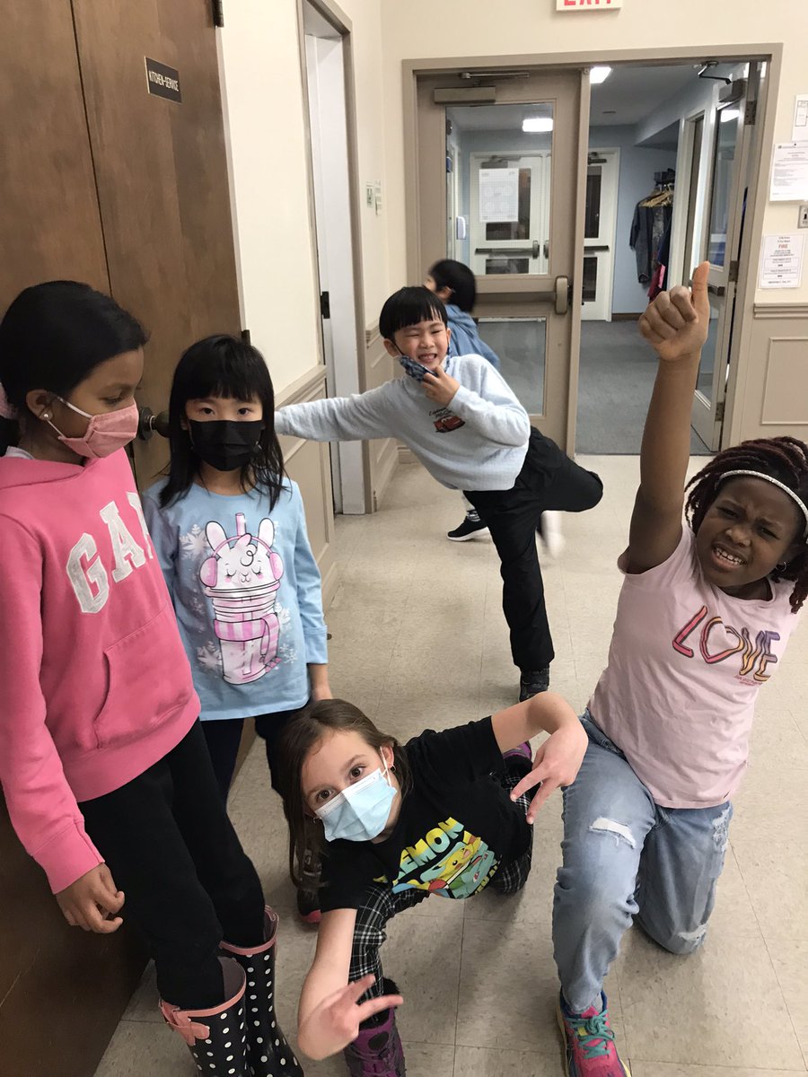 SPOTHunionville's tweet photo. SPOTH Drama Program and Youth Groups resumed this afternoon with Scripture based Drama scripts and Junior &amp; Senior Youth Groups participating in  Relay Teams, Ping Pong, Soccer, and lots of Snacks!  Good Times!!  Thanks be to God for a great 2023 Kick-off! 🙏 #AnglicanYouthGroups https://t.co/ErkeEWdyYq