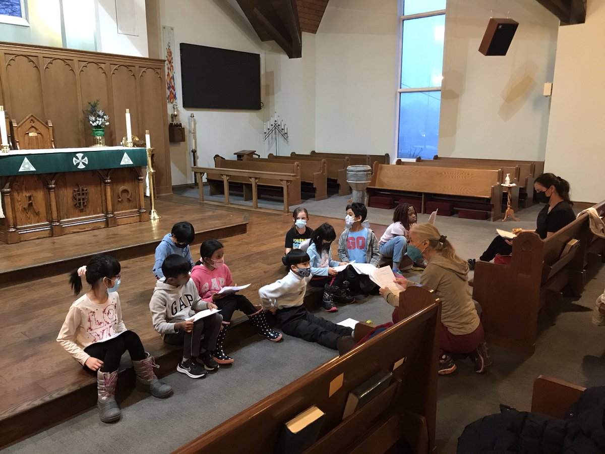 SPOTHunionville's tweet photo. SPOTH Drama Program and Youth Groups resumed this afternoon with Scripture based Drama scripts and Junior &amp; Senior Youth Groups participating in  Relay Teams, Ping Pong, Soccer, and lots of Snacks!  Good Times!!  Thanks be to God for a great 2023 Kick-off! 🙏 #AnglicanYouthGroups https://t.co/ErkeEWdyYq