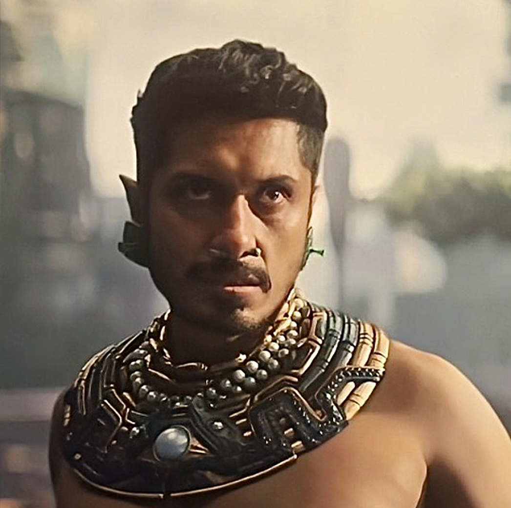 SenorGatunares's tweet photo. Angela Bassett on working with Tenoch:"I know he was so excited in one moment. One day, he was saying just what this character was going to represent for his people and for his land and for 🇲🇽 and all of LatAm. It was like, “Yeah, we know, buddy.” We walked that path. We get it." https://t.co/4PYHCAFC7b