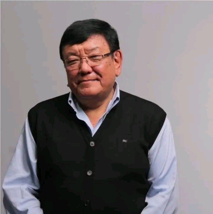 बहराइन को प्रतिष्ठित अवार्ड सेवा तर्फबाट इसा अवार्ड बाट सम्मानित हुनुभएका डा. सन्दूक रुइत।
  हार्दिक बधाई