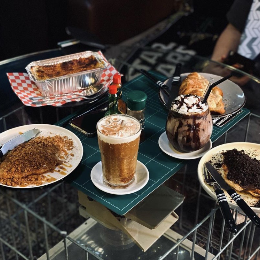 maQan on Twitter "Wehhh dekat Batu Pahat pun ada kafe yang cool