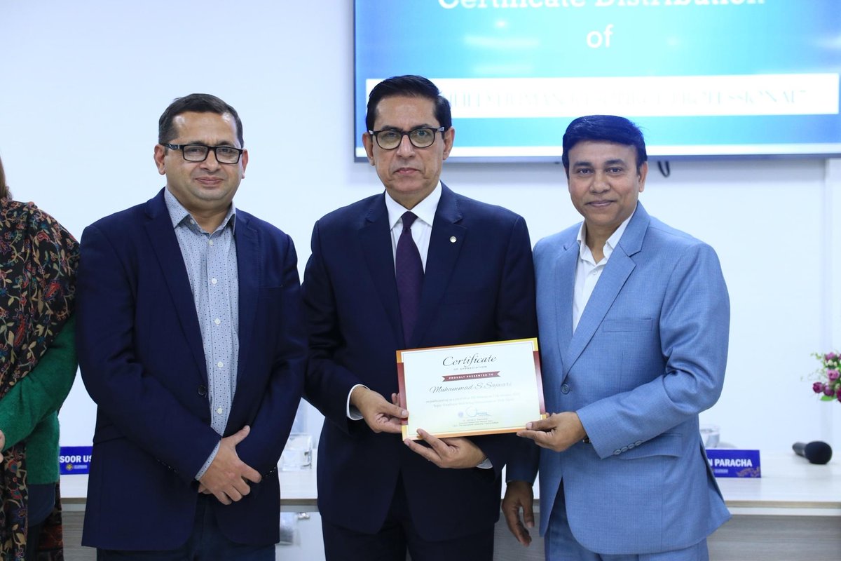 msajwani's tweet photo. Dr. James Karmokar, President and CEO, #TILTI - The International Leadership Training Institute presenting a certificate to @msajwani , Managing Director, @Consul1Evolve for participating in the #HRMeetup as Panelist.
#muhammadsajwani
#evolvehr
#empowerpeople
#hrconsulting https://t.co/r8mDqepnUQ