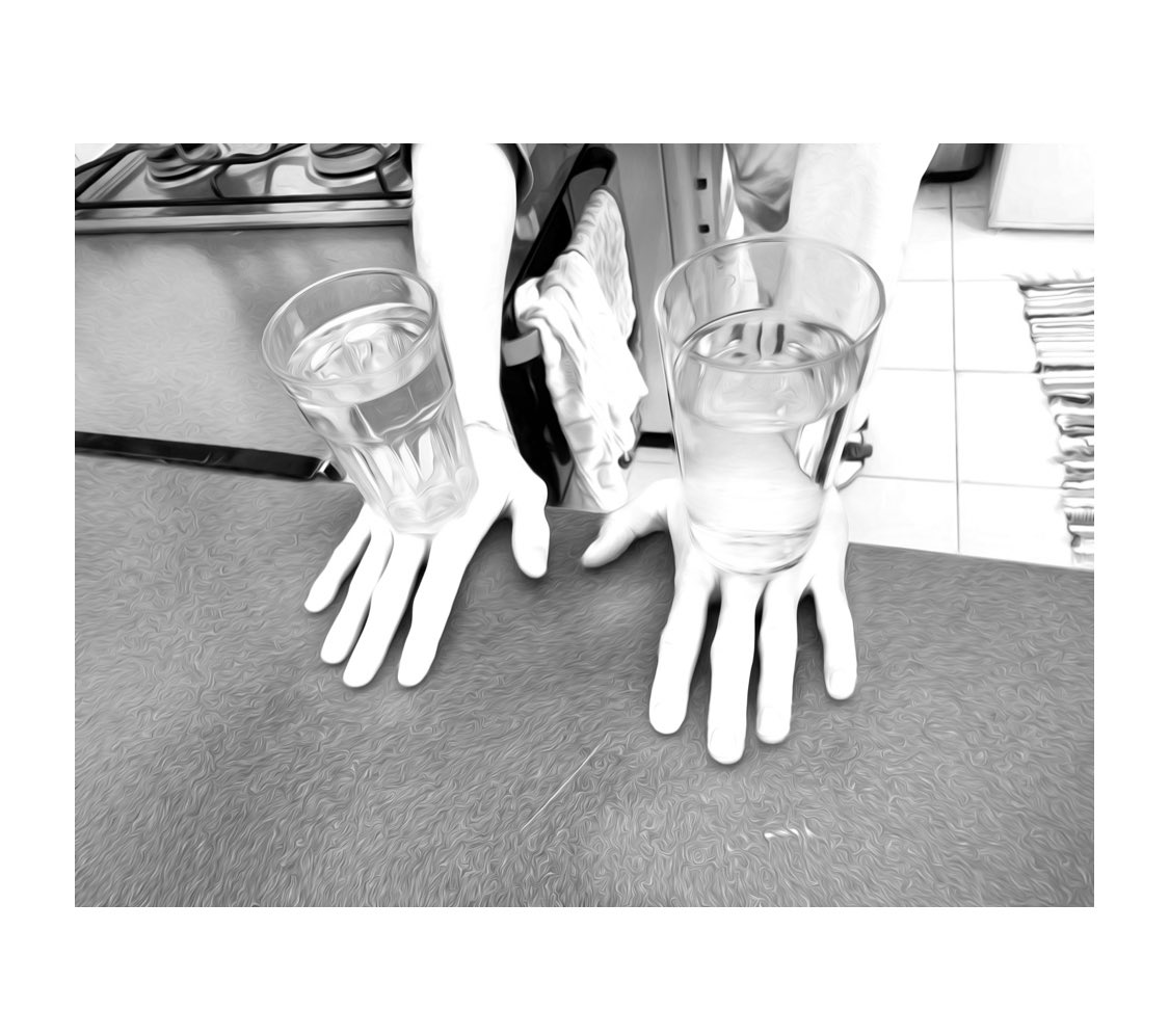 poetsofgesture's tweet image. Todays Treat: Studio Ana Viktoria Dzinic. #bodybased #tension #staticmotipn