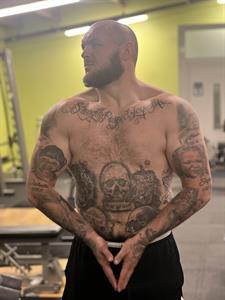 bigbipete's tweet photo. #exposedstraight #straightmuscle https://t.co/cRb1B7iQfy