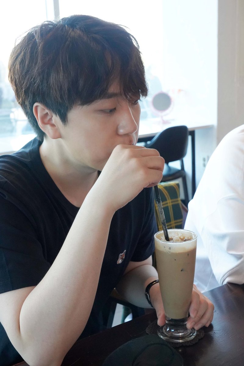 kimyuldong's tweet image. 💚포레픽 맛집 타래
(혹 빠진 곳이 있다면 멘션이나 인용으로 남겨주시면 감사하겠습니다🥰)

1. 쪼끌락 카페