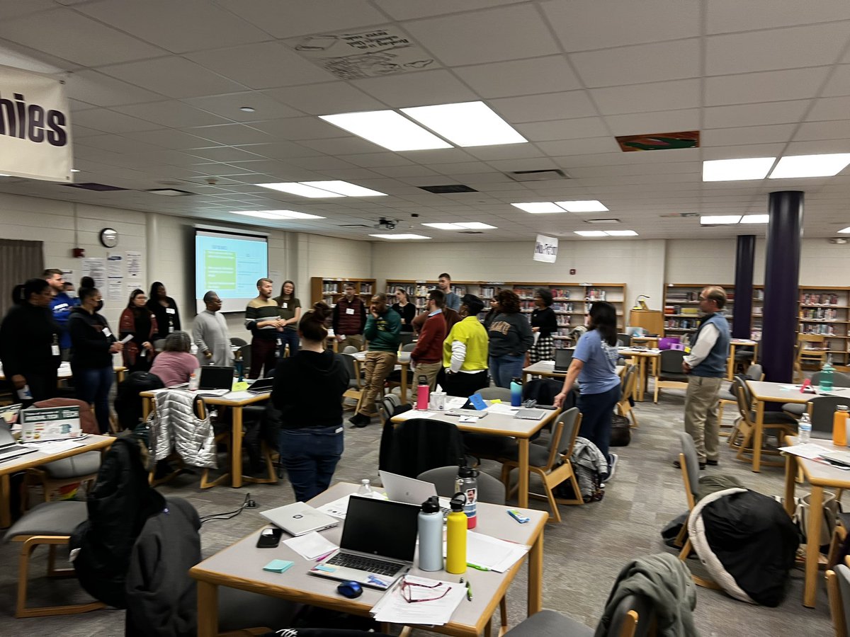 dodd_austin's tweet photo. Today, our #SchoolCounselors, @IPSFutureCenter, and #GraduationCoaches collaborated, planned, and received training from @IvyTechCC, @IPSFund, and MTMDSS! #TeamIPS #LevelUp #ProvingWhatsPossible https://t.co/70PTsQSKdv