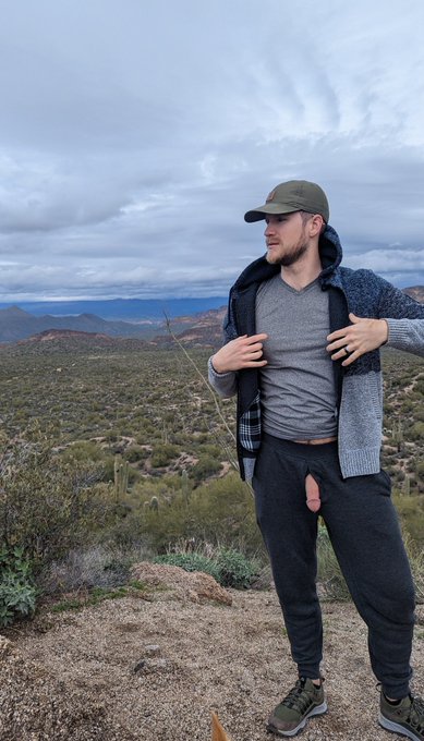 Dick slip ? #gays #gaycock #gayotter #gayexhib #gayoutdoors https://t.co/CSRFabAbGO