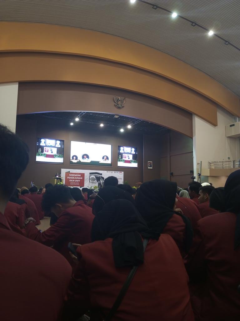 aldilaaa354's tweet photo. #kknumy #kknregulergasal23 #kknrecorverycianjur #umy #umymengabdi https://t.co/apzys8TFkU