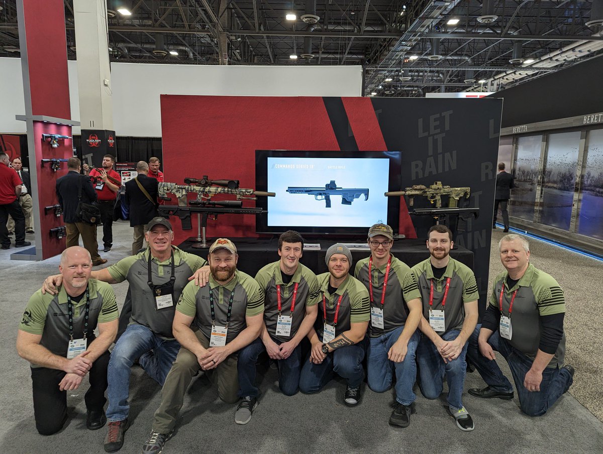 RealCraigSawyer's tweet image. Great launch of the new platform &amp;amp; operating system‼️😃👍👍 #Grateful “Commando Series” #BlackRainOrd #Sawman #DDI #Elftmann #ShotShow