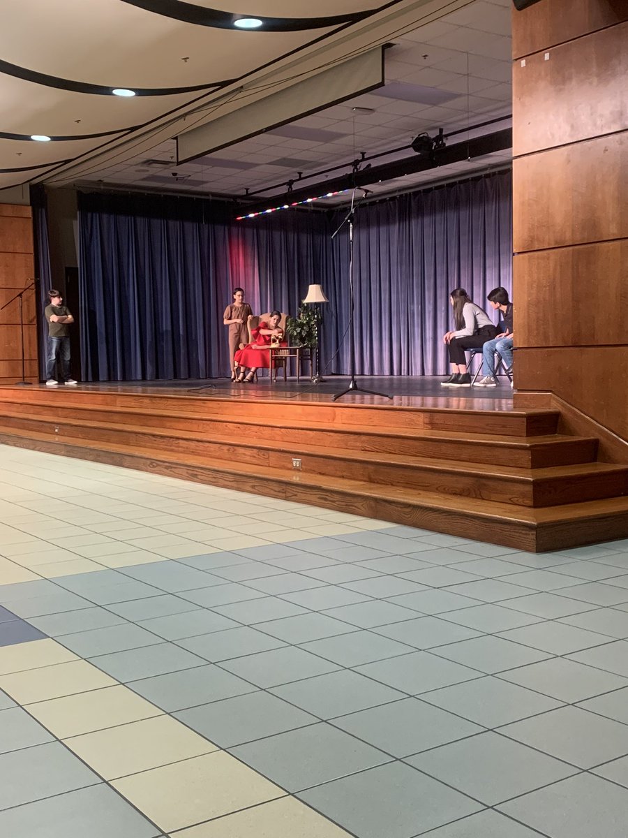 Carly Woolery tweet media