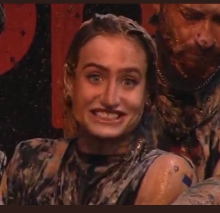 Andre_enzoo's tweet photo. Comooo que a maravilhosa da Bruna conseguiu virar um meme assim 😳😅🤣
#bbb23 https://t.co/fyNiUB3bmG