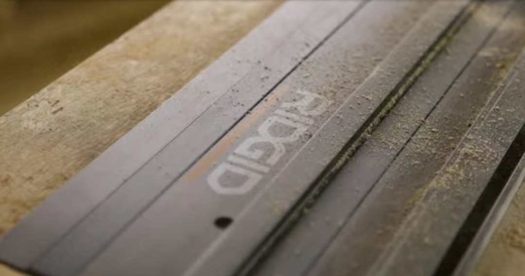 If you are on the @ridgidpowertools mailing list, you may have missed something cool on the bottom of tonight's email. Looks like a new track saw to me....what say you? #ridgidtools 

.
.
#ridgid #tracksaw #powertools #woodworking #carpentry #teamridgid