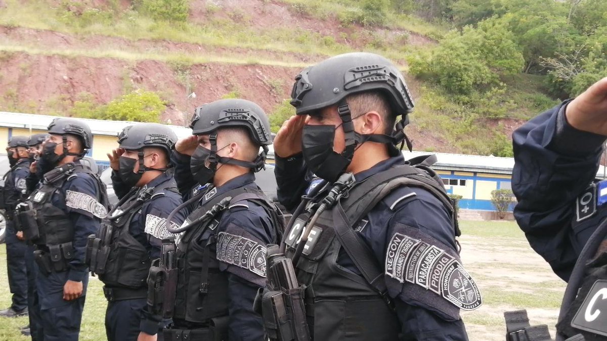 enter504's tweet image. #Nacionales 27 extraditables hondureños son buscados por cuatro equipos especializados de la Policía Nacional #extraditable  #fuerza  #ESPECIAL  #PoliciaNacional  #Enter504HN  enter504.com/27-extraditabl…