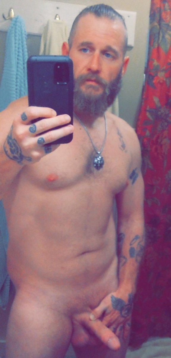 Cole1Gonzo's tweet photo. Who wants a ride? Go see more @ https://t.co/F3AYRo2t0f🔥🔥🔥☠ https://t.co/KwDIU1AmgJ