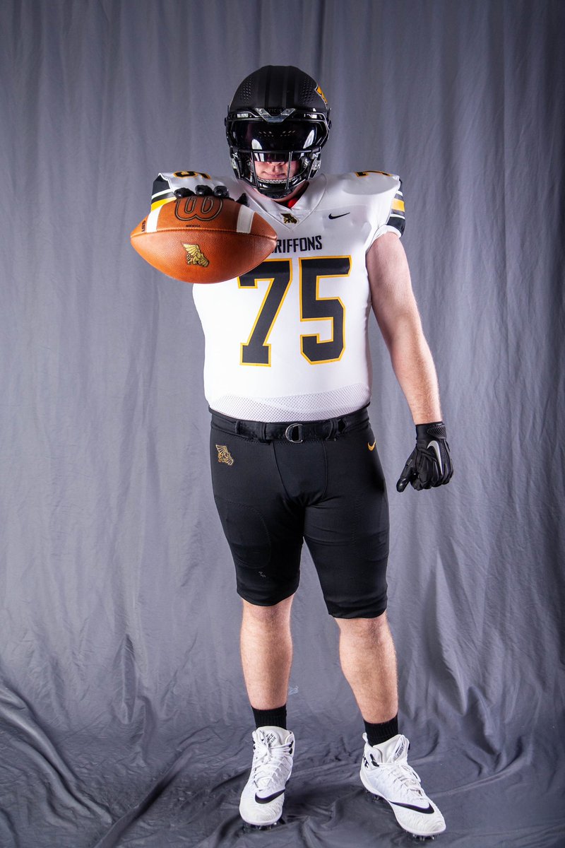f_wasinger's tweet photo. Had a great time this weekend on my official visit at @MWSU_Football Thank you to the coaching staff and players for the hospitality for me and my parents! @CoachStLouis @ToddThrockmort3 @TylerFenwick2 @CoachGalloM @FootballSpx https://t.co/kAyXaO7UBz