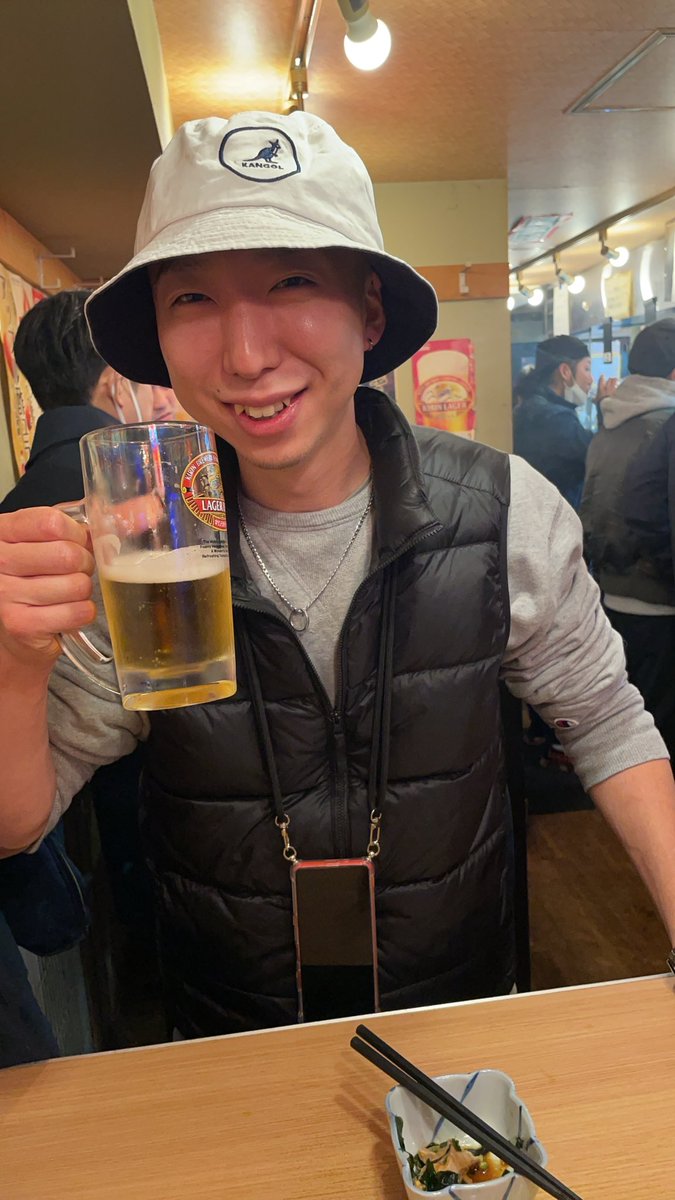 Inakazu0205's tweet photo. 青木ちゃん。
朝から飲めるって素晴らしいな https://t.co/z8ozxSRkxy