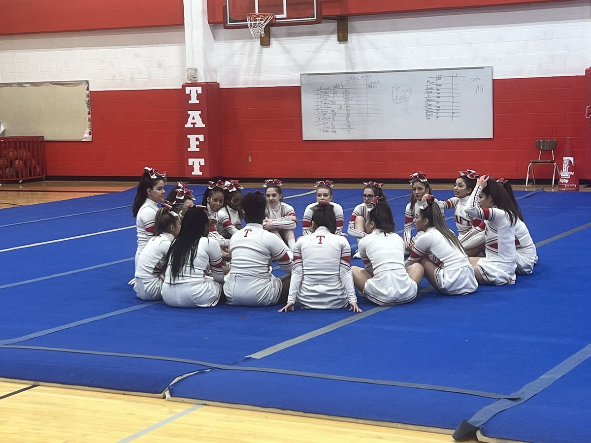 Taft Cheerleading tweet media
