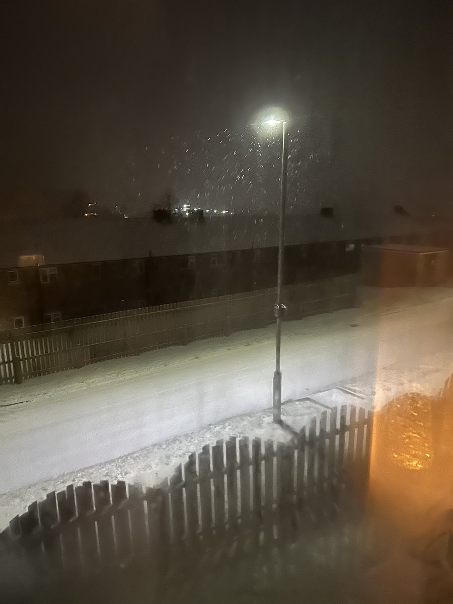 MandyBurnside's tweet photo. #snow https://t.co/VMSQh7Zwlq