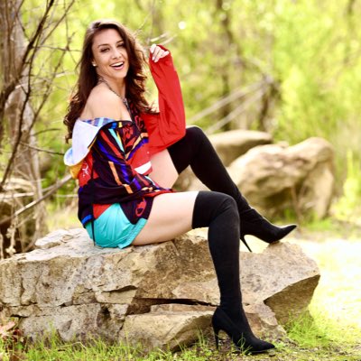 msmashaarielle's tweet photo. Illuminate the world with your smile! #NewProfilePic https://t.co/48PgzreBD5