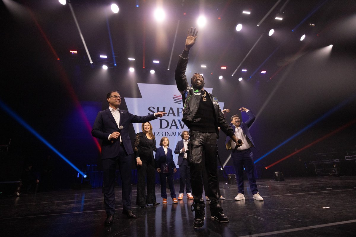 Pennsylvania believes in second chances. 

Great to see my friend <a href="/MeekMill/">MeekMill</a> tonight.