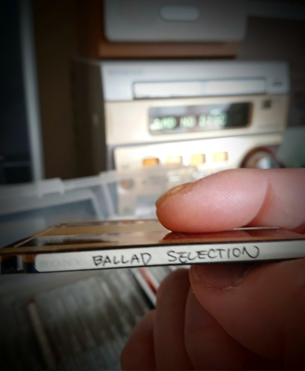 久しぶりに
MDの音源を
スピーカーから
音を出してみた🔉

#スピーカータイム
#MD
#BALLADSELECTION
#POWERBALLAD