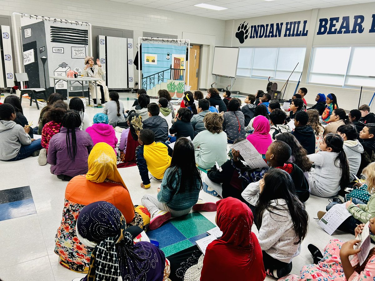 We ❤️ our community partners! Thanks to the <a href="/RoseTheaterCo/">The Rose Theater</a>, our 4th graders may have caught the acting bug! 🎭