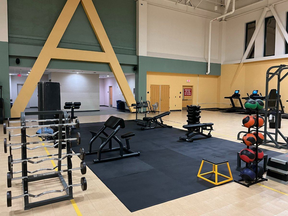 AppStateUREC's tweet photo. Welcome back, Mountaineers! We invite you to visit the SRC for a NEW Cardio Area & NEW Zen Room. Cardio Area includes a climber, treadmills, bikes, ellipticals, & free weight area. #yourfitnessnewspaces #appstateurec #everybodyiswelcome https://t.co/bkLBJQkrml