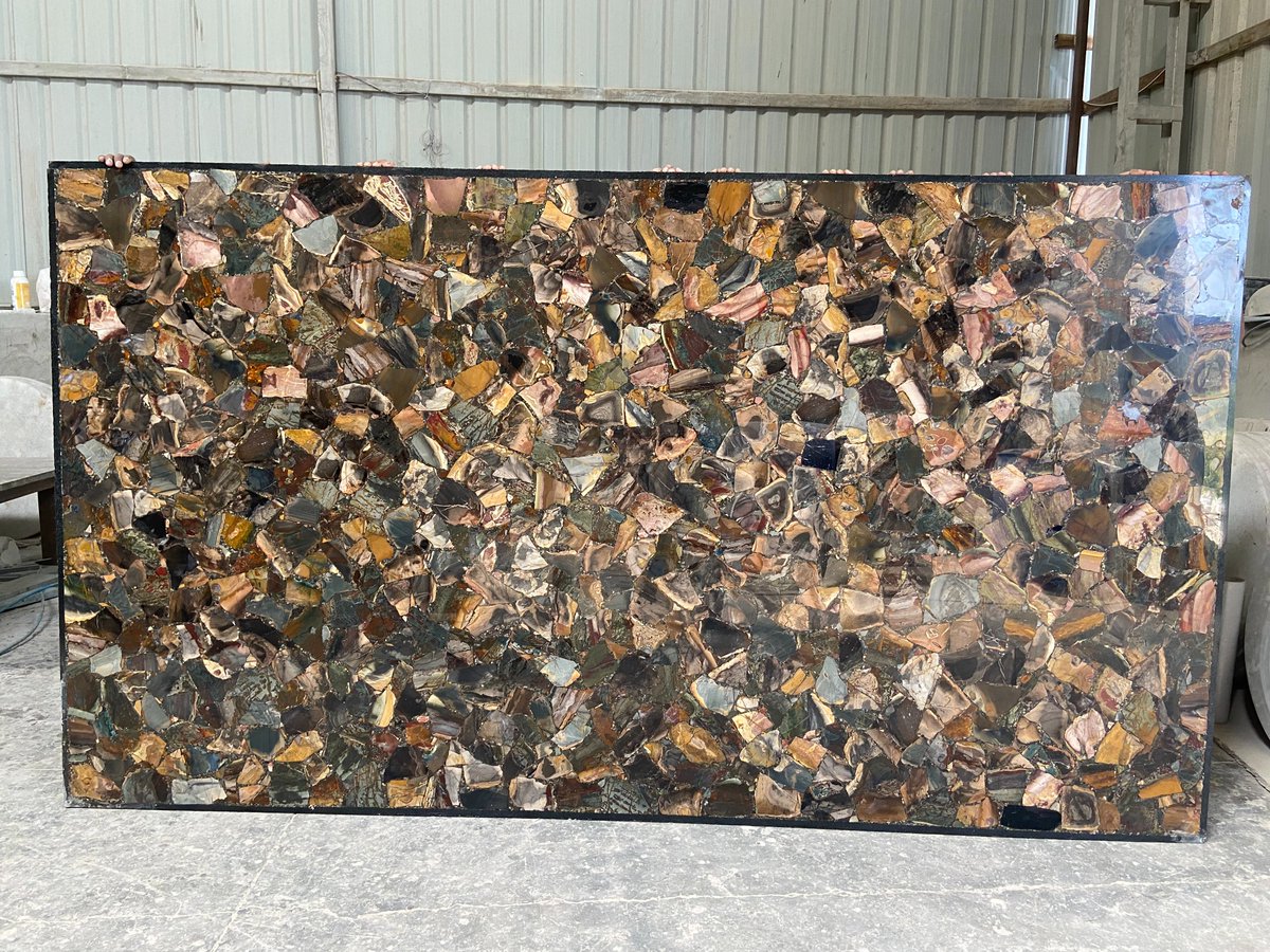 𝐏𝐫𝐞𝐜𝐢𝐨𝐮𝐬 𝐚𝐬 𝐃𝐢𝐚𝐦𝐨𝐧𝐝 

This Semi-precious Slab has a classic feature with intense beauty and elevates the look of your interior.

website: fusiongemstonesindia.com 

#semipreciousstone #semipreciousslab #semiprecious #stone #slab #slabs #luxury #style #decor