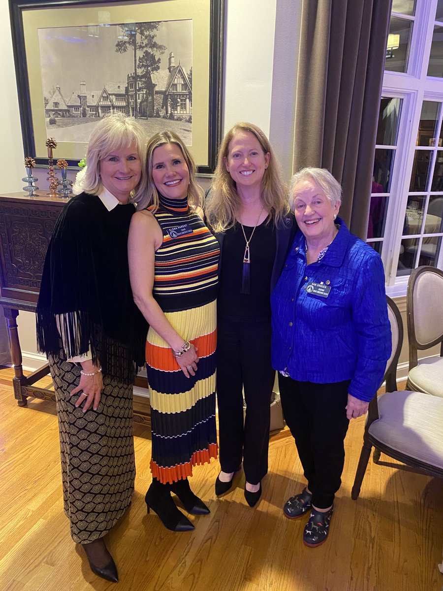 elenaparent's tweet photo. Thank you to University President @gregfenves and his wife Carmel and @EmoryUniversity for hosting a legislative dinner tonight at the beautiful residence. What a treat! And congratulations to my former aide Emlyn Langlieb, now working at Emory government affairs! #gapol https://t.co/VHJ9X3avsR