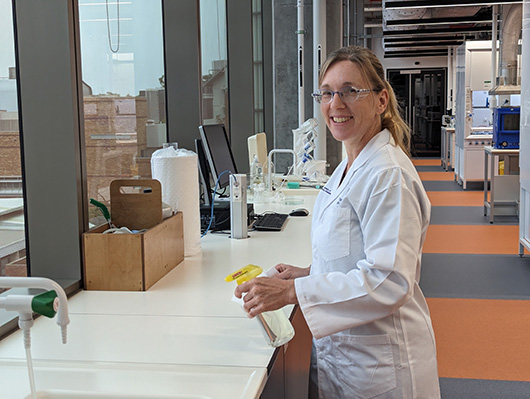UQ News (@uq_news) on Twitter photo #UQ Researchers work with industry to create a long lasting anti-COVID cleaning spray. @HeatherShewan <a href="/K_RenfreeShort/">Kirsty Short</a> <a href="/AdvanceQld/">Advance Queensland</a>
It will be manufactured in Queensland.
tinyurl.com/2kcw27sh #UQ Researchers work with industry to create a long lasting anti-COVID cleaning spray. @HeatherShewan <a href="/K_RenfreeShort/">Kirsty Short</a> <a href="/AdvanceQld/">Advance Queensland</a>
It will be manufactured in Queensland.
tinyurl.com/2kcw27sh