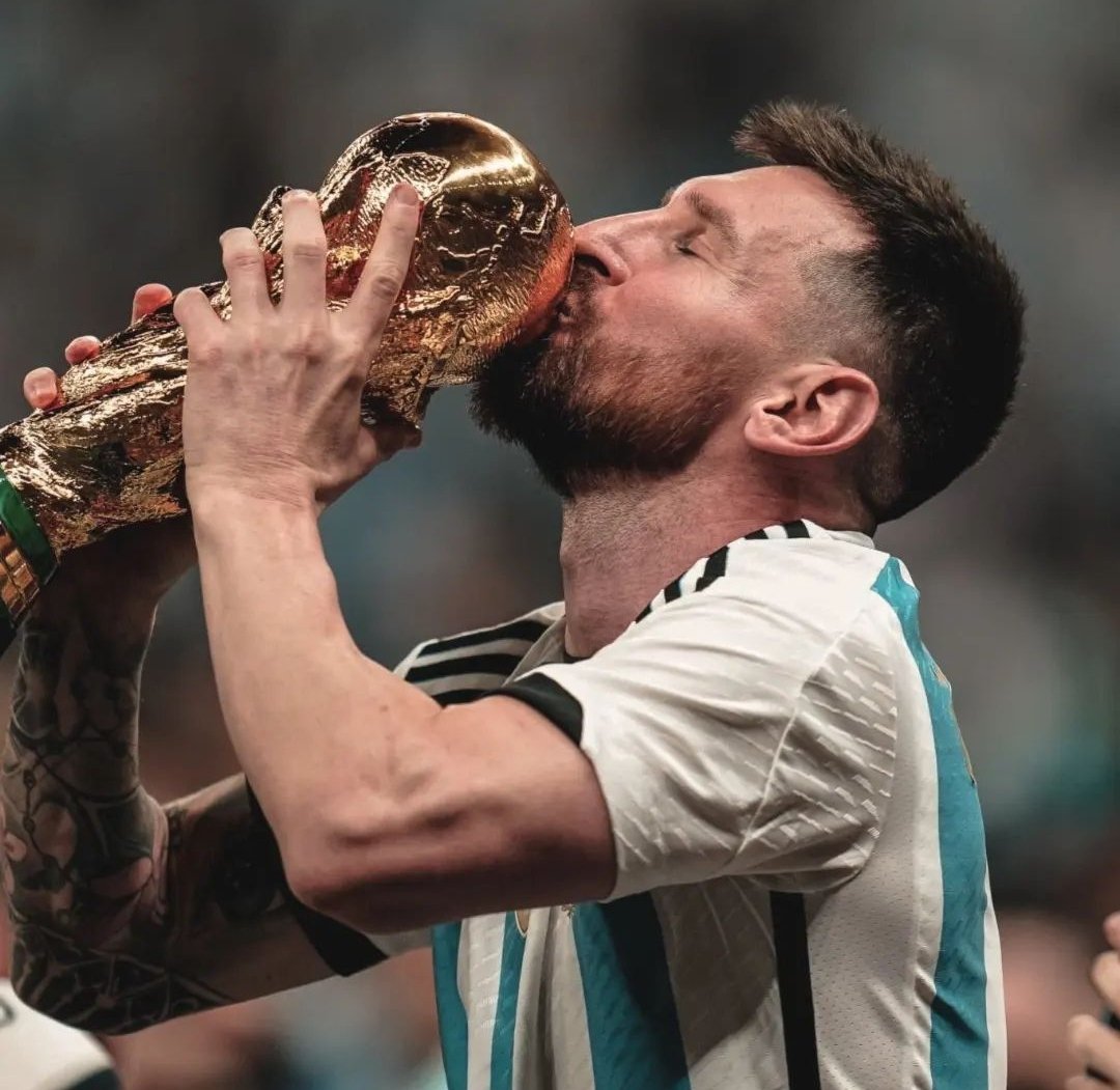 Un mes de Campeón del Mundo! Vamooooo!!! #SeleccionArgentina #Argentina #Mundial2022 #MundialQatar2022 #Qatar2022 #Messi #ArgentinaCampeonDelMundo