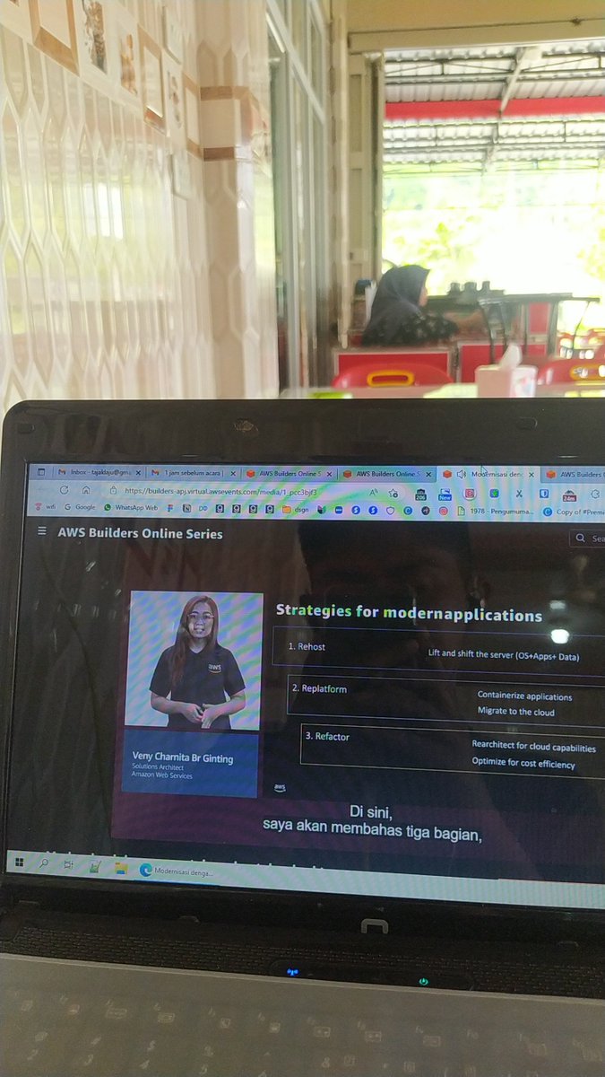 syrfm's tweet image. Belajar dulu walaupun belum paham. 

#AWSCloudSEAsia #AWSBuilders