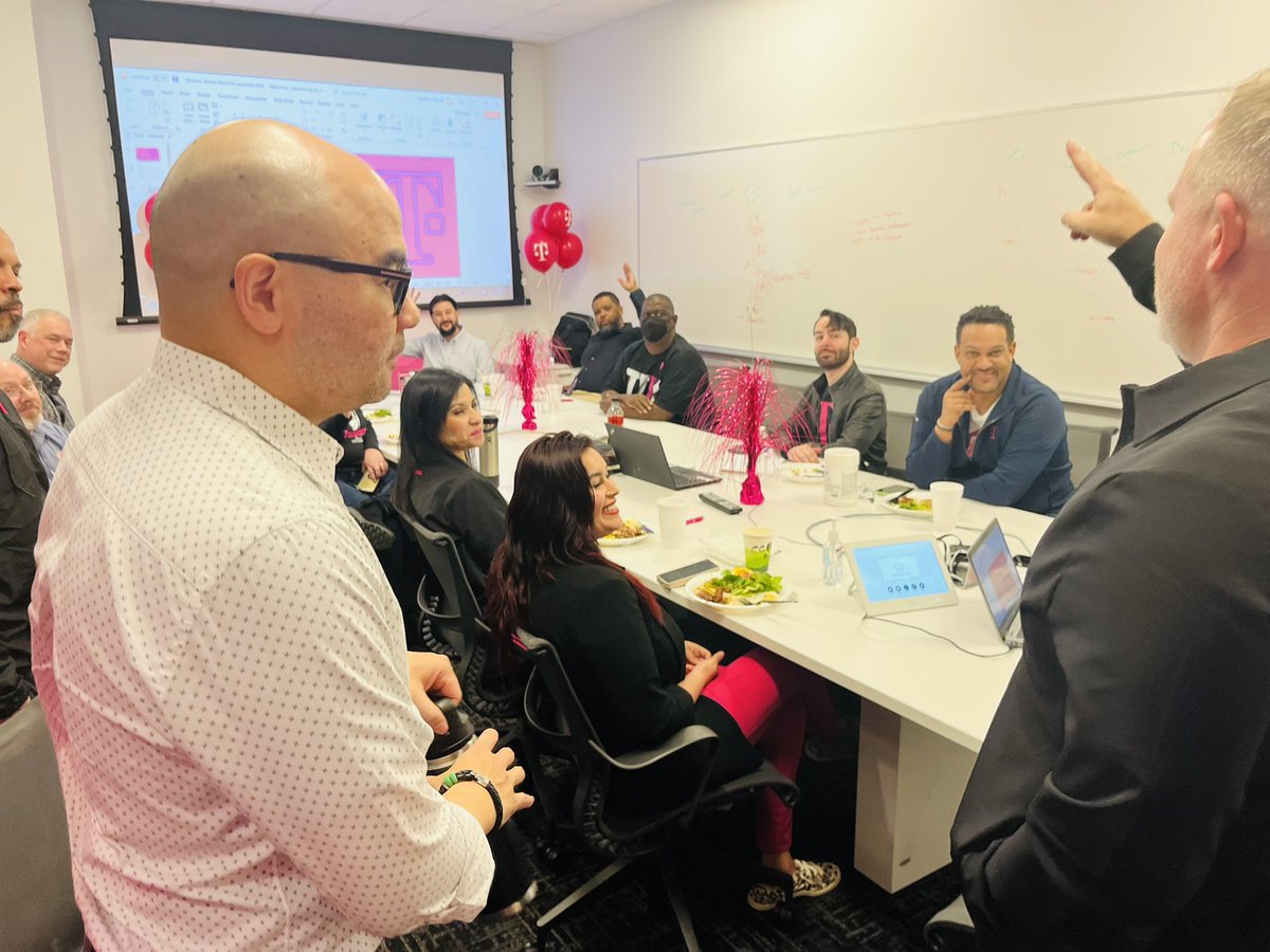 _Mpadilla_'s tweet photo. "Today was a good day!" 

We kicked off with our fearless leader, Damon LoSchiavo round table to discuss the future of IM&amp;CS. Then wrapped up with @CallieField Dallas Town Hall and the phenomenal TFB results! #IntentionalAndPurposeful @TMobileBusiness https://t.co/vhbcVmd1C3