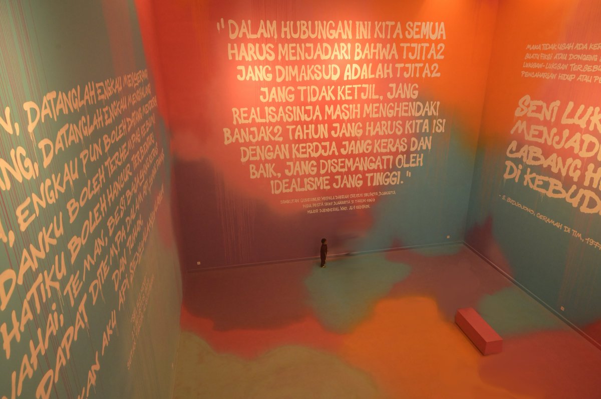 boringshooting's tweet photo. "Dalam hubungan ini kita semua harus menjadari bahwa tjita2 jang dimaksud adalah tjita2 jang tidak ketjil, jang realisasinja masih menghendkali banjak2 tahun jang harus kita isi dengan kerdja jang keras dan
baik, jang disemangati oleh idelisme jang tinggi" #photography #FolloMe https://t.co/lPDGIc5x3y