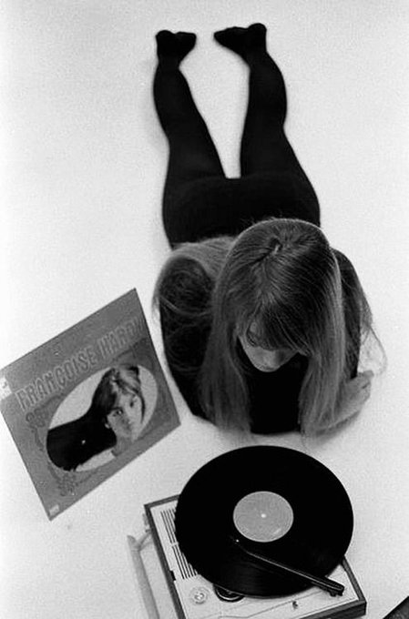 Françoise Hardy playing Françoise Hardy
#FrancoiseHardy  #BOTD