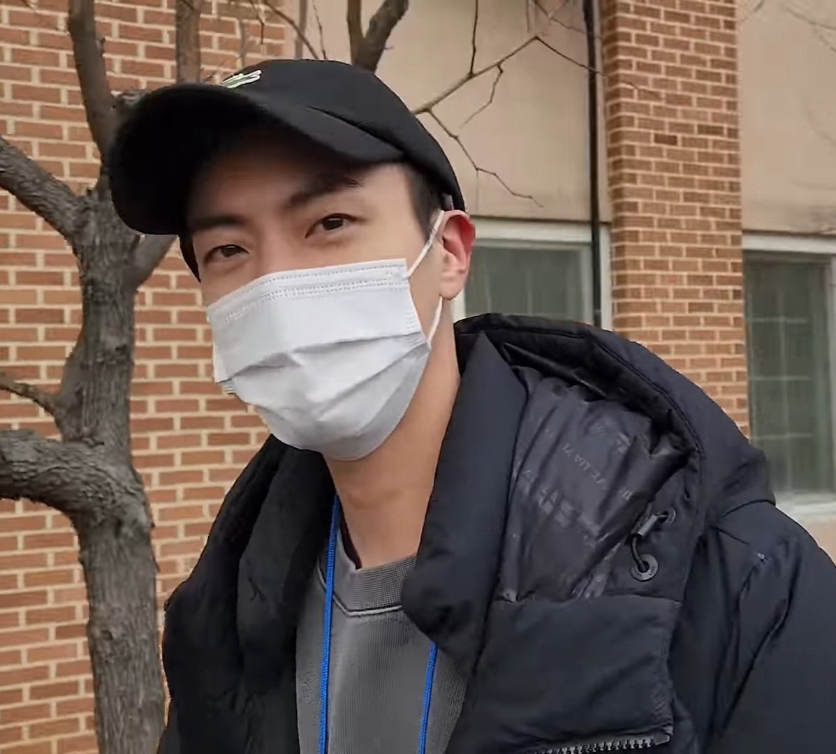 역시 우리 석지니💜

#중대장훈련병_석진아_수고했어
#이제부터_조교김석진
#우리의우주_석진아사랑해
#방탄소년단진 #JIN <a href="/BTS_twt/">방탄소년단</a>